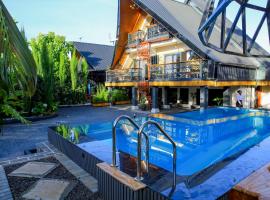 Meru에 위치한 호텔 Fortunas Resort Nkubu Meru