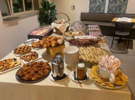 L'Angolo, hótel í Carisio