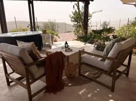 Gal 27 Desert Retreat