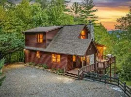 Lux 3BR Mountain Cabin Hot Tub Fire Pit