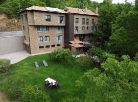 Apartamentos Ordesa Ainsa, hotel a Aínsa