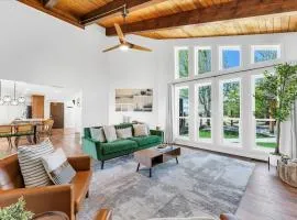 Reno Retreat - 3BR Oasis w Swim Spa Hot Tub