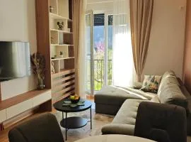 Cozy Place Kolašin - Central Mountain Retreat