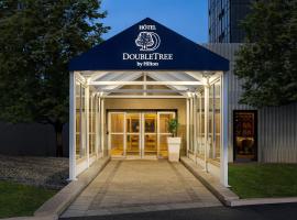 Doubletree By Hilton Pointe Claire Montreal Airport West، فندق في بوينت كلير