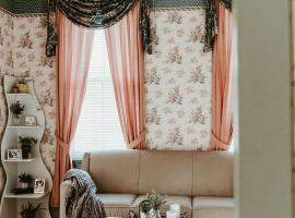 Vintage Downtown Guest Suite, hotel en Hermann