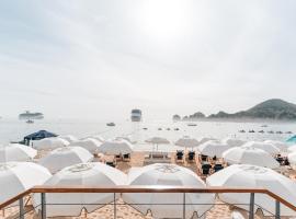 Bahia Hotel & Beach House, hotel u gradu Kabo San Lukas