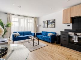 Prestige Apartment Close to Elstree & Borehamwood Station, hotel i Borehamwood