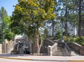 The Newberry Hotel Bend, Tapestry Collection by Hilton