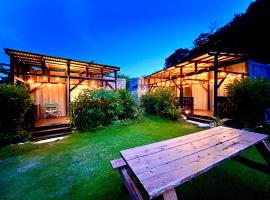 リトルマーメイドヴィレッジ, hotel Aszában