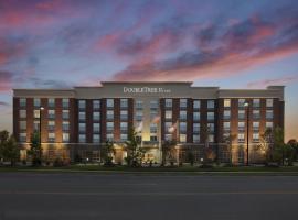 DoubleTree by Hilton Raleigh-Cary, hotel v destinaci Cary