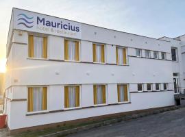 Mauricius hotel & restaurant, Hotel in Příbram