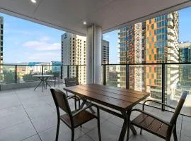 Adelaide Central 1BR Apt with Gym, Sleeps 4 Guests