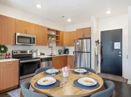 Happy Tails at Trailside - Pet-Friendly 1BR near TART Trail