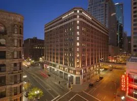 Embassy Suites By Hilton Minneapolis Downtown Hotel