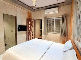 Saiprasad suite & stay, hôtel à Ellora