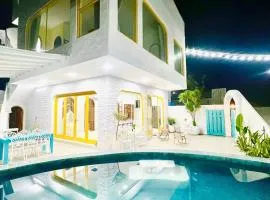 Amour Beachfront 6 Room Villa Mui Ne