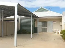 Oh Bouy - Unit 62 Seafront Estate