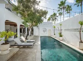 Casa Contenta Canggu - Luxury 5BR Private Pool Villa
