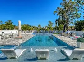Stay & Play Sarasota