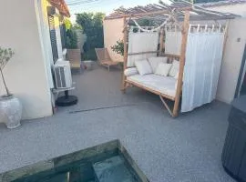 DIGITONE By GATES LOFT POUR 4 AVEC JACUZZI ET ROOFTOP