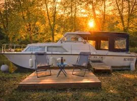 Nuit à quai sur notre vedette! Chauffée !