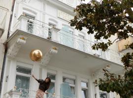 Boutique Hotel Imperialart, hotel a Merano
