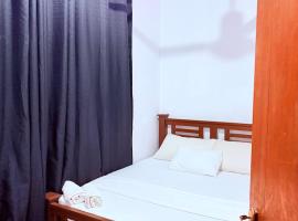 Yaraa home stay, Hotel in Lukasgoda