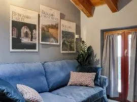 Midnight blues for 3 people near the airport