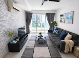 George Town High Floor Seaview Modern Suite 2BR Next to Gurney 23A, hotel din George Town
