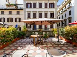 Next to the Duomo of Florence, Raffaello, with Private Patio