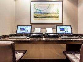 Holiday Inn Laval Montreal by IHG, хотел в Лавал