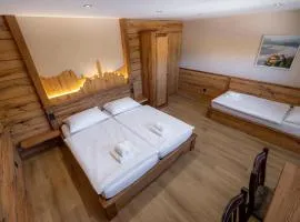 Bed & Breakfast LakeBled House