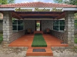 Annmees Freedom Land