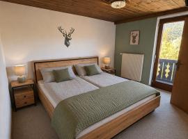Pension Sonneck, hotel a Pfarrwerfen