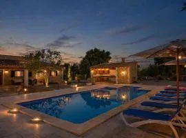 NEW Finca rustica con piscina