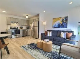 City Retreat, Free Parking, Near Downtown Hotspots