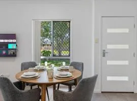 Comfortable 2 Bedroom Quiet Retreat for Relaxation