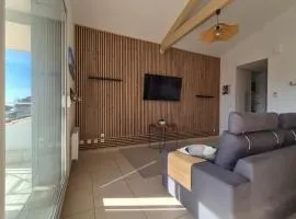 Charming apartment with terrace in Arès