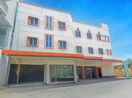 Hotel O near Mall Panakkukang formerly Aza Guesthouse, hotel a Makassar