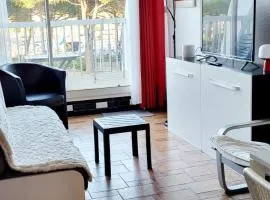 La Croisière Nice view renovated studio air-conditioned parking balco