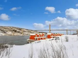 Sea House with Stunning view at the Gateway to Lofoten