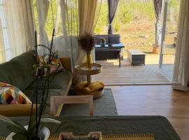 Holiday home Kolmårdsgården – hotel w mieście Kolmården