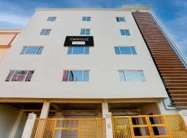 Super Townhouse Puri Bypass Crossway Formerly Hotel Pratee Heights