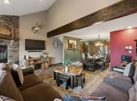 Sunbird Lodge by AvantStay