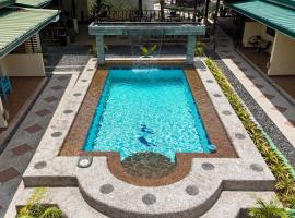 Midnite Inn, viešbutis mieste Panglao