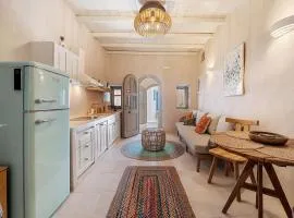 Estia's Hideaway Pyrgos, by TinosStay