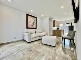 Number 13, Jadde apartments