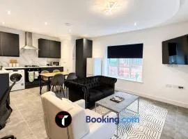 2 Bed 2 Bath near Farnborough and M3