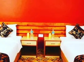 YHA Backpacker Hostel Sauraha