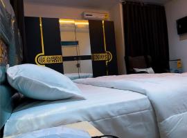 Imperial Palace Hotel, hotel en Asabaham